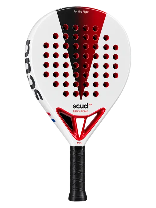 Raquette de padel SCUD White S3 blanche avec chevron rouge et noir et cœur AVS rouge, vue de face