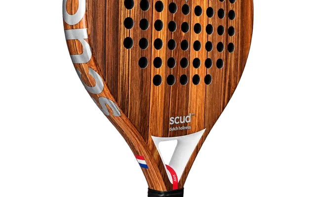 SCUD Wood S1 padel racket with wood finish and silver chevron, three-quarter view